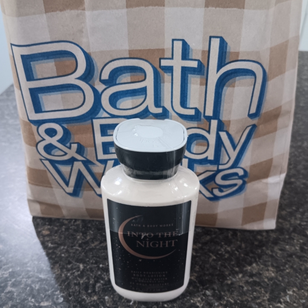 BBW Into The Night body lotion